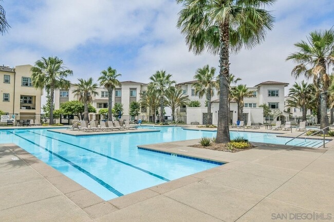 Building Photo - 5212 Beachfront Cove Rental