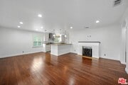 Photo - 1126 S Bundy Dr House
