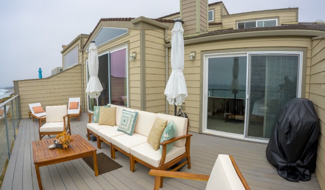 Photo - 1812 Parliament Rd