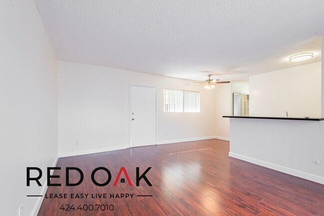 Photo - 1545 N Bronson Ave Unit 221