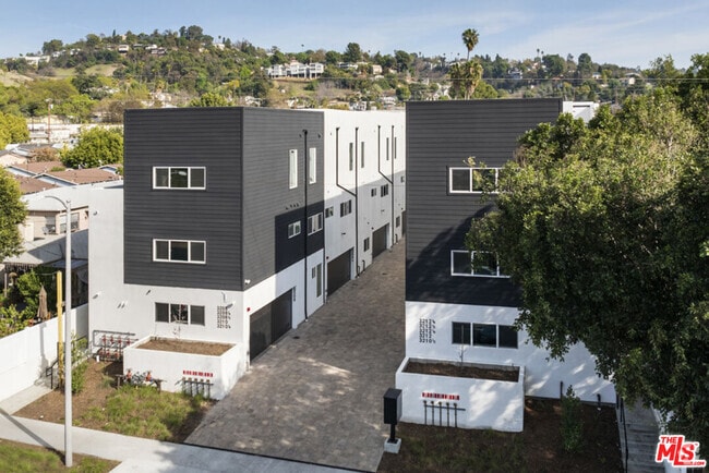 Building Photo - 3210 Verdugo Rd Rental
