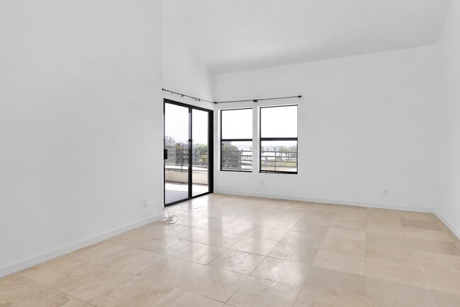 Photo - 280 Cagney Ln Unit 312