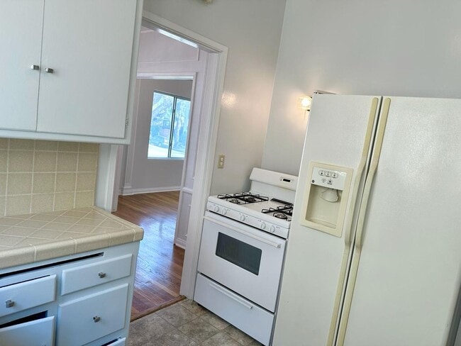 Photo - TRIPLEX Unit 8254 Norton Ave.