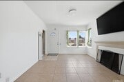 Photo - 557 W Oldfield St