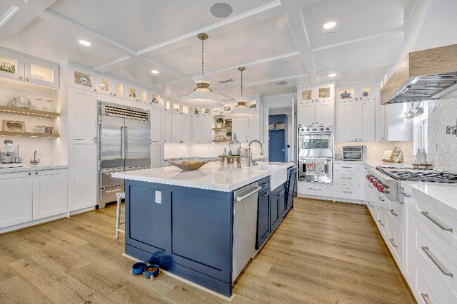 Photo - 6335 Keeneland Dr