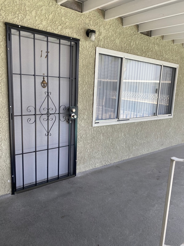 Photo - 444 E Rowland St Apartment Unit 17