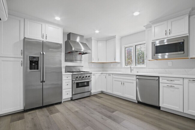 Photo - 536 Short St