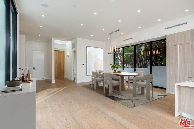 Photo - 444 Laurel Ave