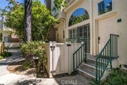 Photo - 5455 Sylmar Ave