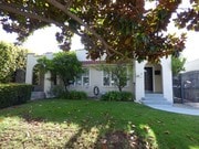 Photo - 822 N Gardner St Unit 822