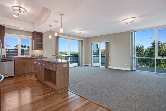 Photo - Hillcrest Top Floor Corner Unit 2 Bed 2.5 Bath