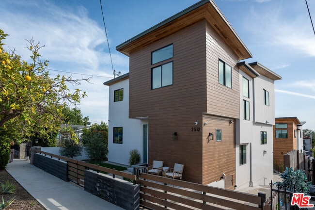 Photo - 2512 Berkeley Ave