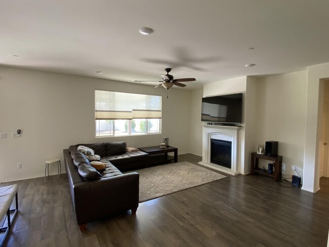 Photo - 29537 Glenneyre Way