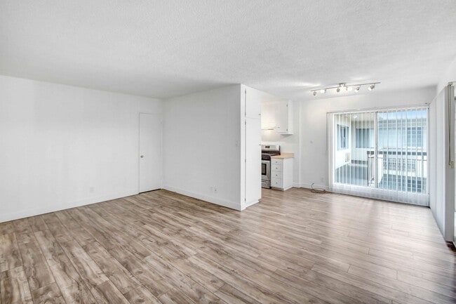 Photo - Hobart Continental Apartments