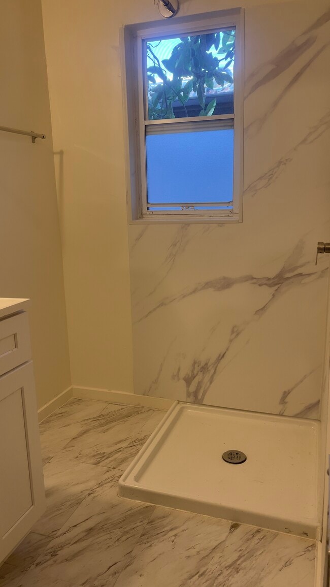 Photo - 4247 S Centinela Ave