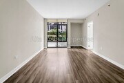 Photo - 425 W Beech St Unit 210