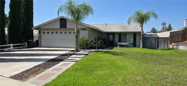 Photo - 2283 La Salle Ave
