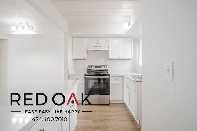 Photo - 855 S Citrus Ave Unit 100