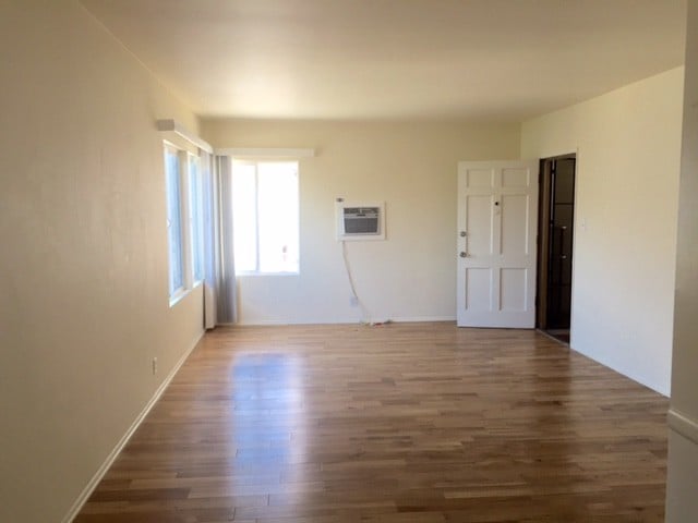 Photo - 327 N Mariposa Ave Apartments Unit 3