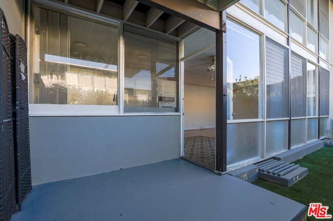 Photo - 11131 Rose Ave Unit 25