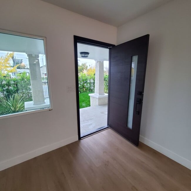 Photo - 1742 Exposition Blvd