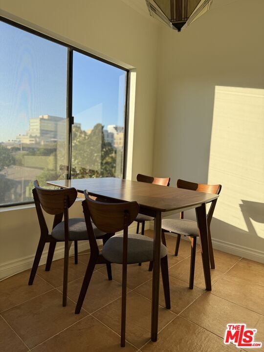 Photo - 234 N Kenwood St Unit 301