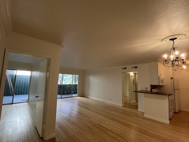 Photo - 552 N Bellflower Blvd Unit 111