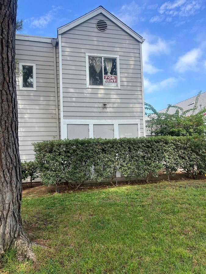 Photo - 589 Garfield Ave