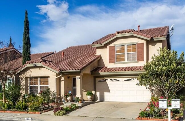 Photo - 1833 Mirador Dr