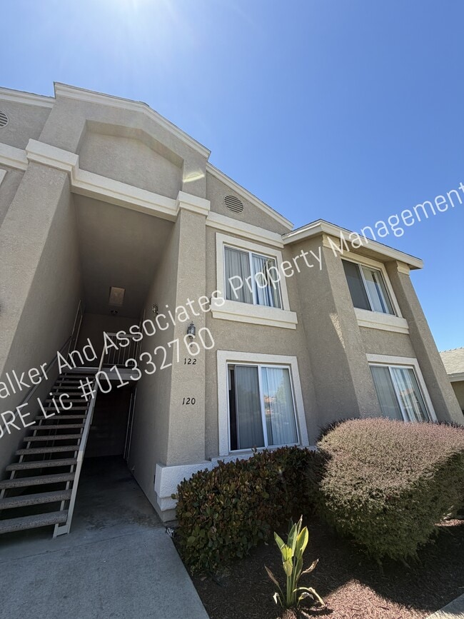 Building Photo - 122 Goodwin Rd