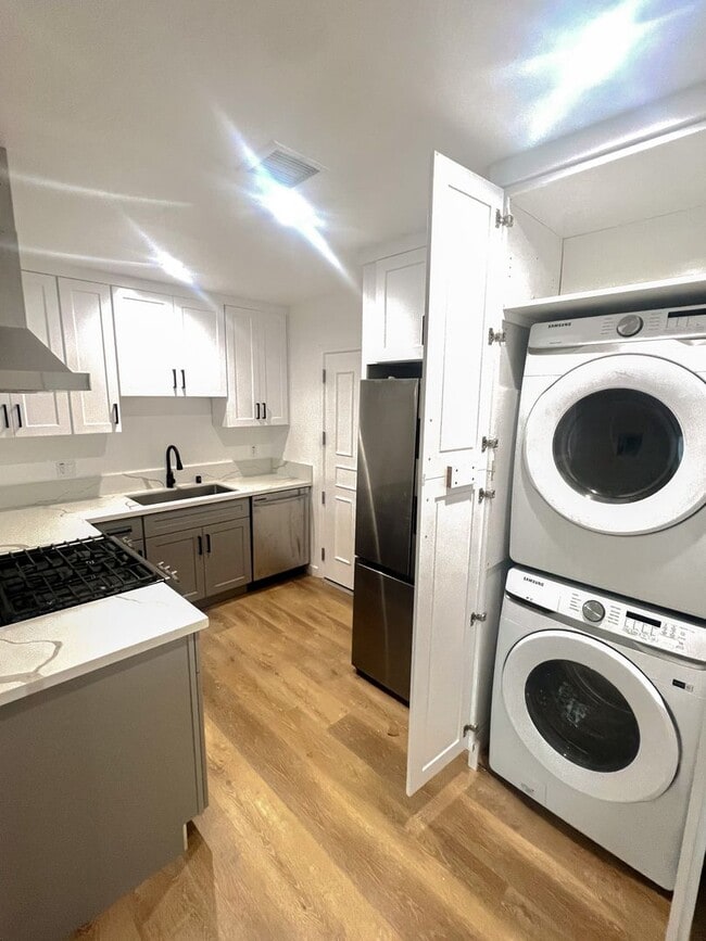 Photo - 10223 Dixon Ave S Unit 02