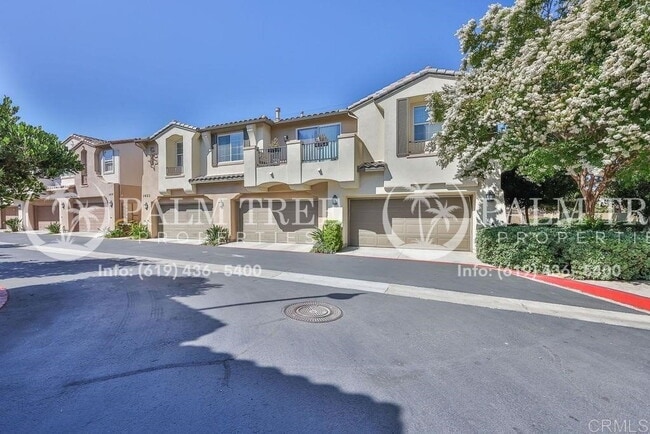 Building Photo - Stunning 4-Bedroom Townhome in Chula Vista... Unit 3