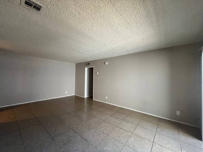 Photo - 9010 Tobias Ave Unit 257