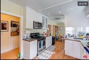 Photo - 923 Manzanita St