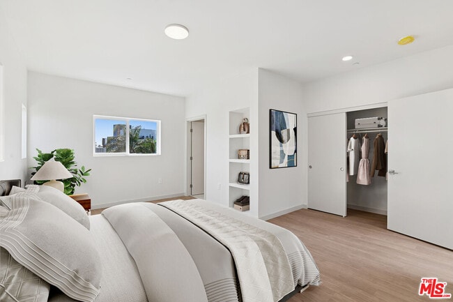 Photo - 2523 S Orange Dr