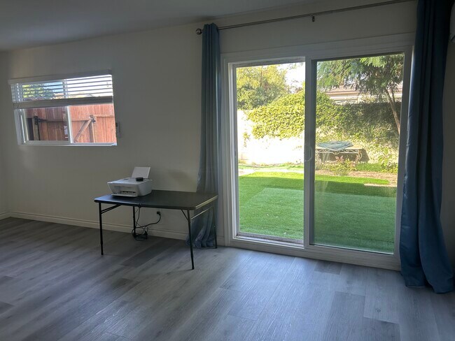 Photo - 5932 Bartlett Ave