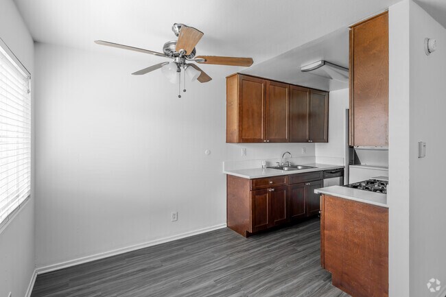 2BR, 1.5BA - 940SF - Dining Room, Kitchen - The Bungalows