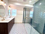 Photo - 2180 W 31st St