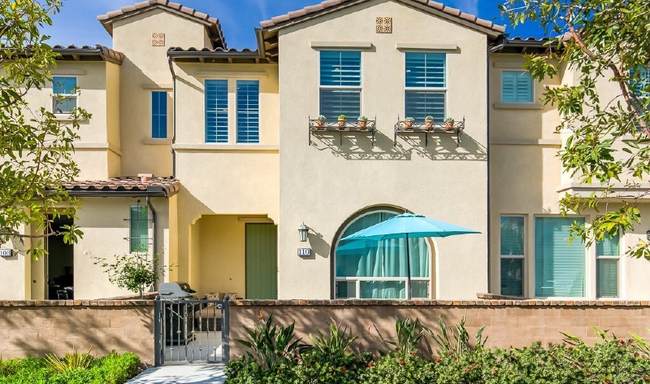 Photo - 110 Finch Townhome