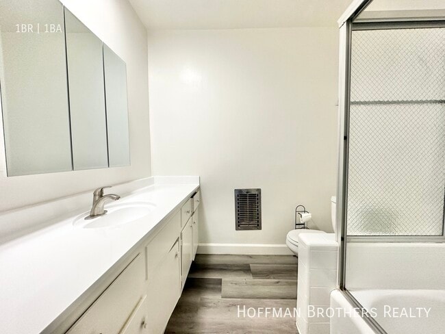 Photo - 1432 N Fairfax Ave Unit 3