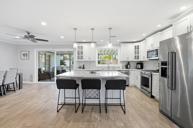 Building Photo - 19833 Blythe St