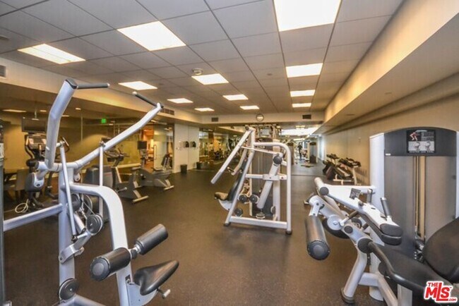 Photo - 3223 W 6th St Unit 604