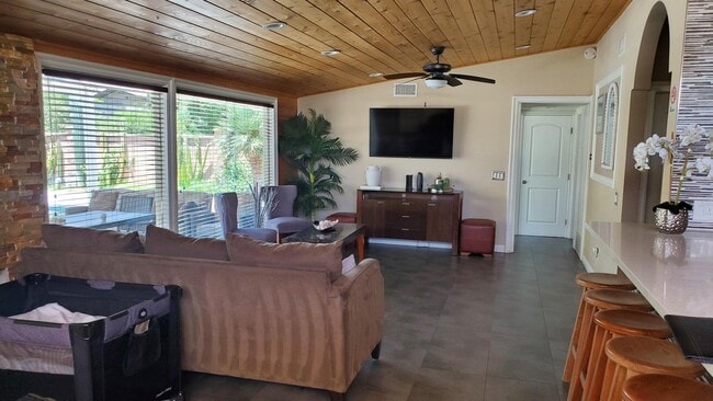 Photo - 71567 Mirage Rd