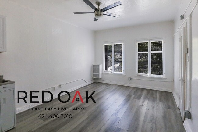Photo - 854 S Oxford Ave Unit 109