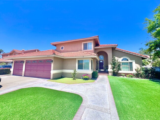 Spacious 5-Bed, 3-Bath Home in Rialto – Ve... - Spacious 5-Bed, 3-Bath Home in Rialto – Ve...