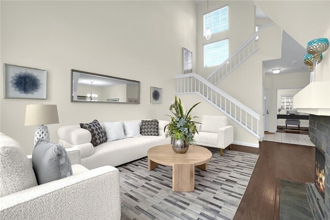 Photo - 73 Cartier Aisle