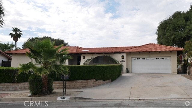 Building Photo - 16371 Chella Dr Rental