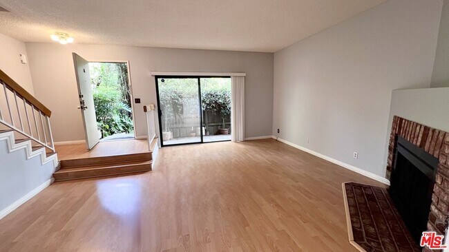 Photo - 15061 Sherman Way Unit A