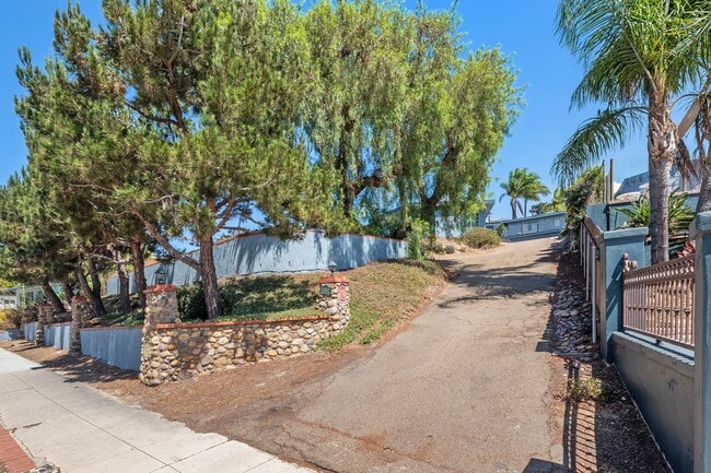 Photo - 5091 Foothill Blvd