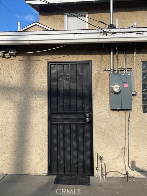 Photo - 643 E 7th St